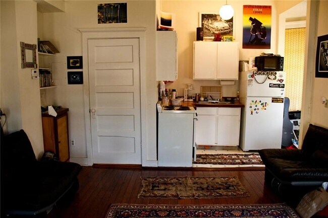 Foto del edificio - 915 W 23rd St