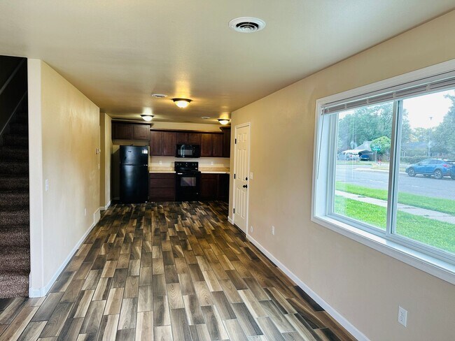 Foto del edificio - 947 Terry Ave.