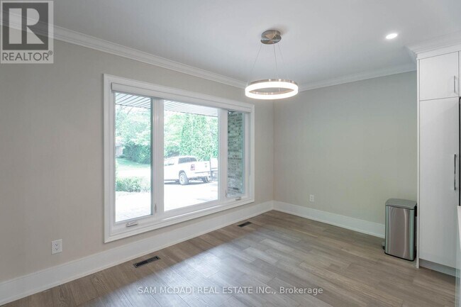 Photo du bâtiment - 2188 Highriver Ct