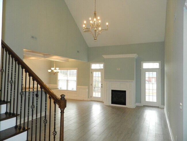 Building Photo - 1608 3rd Loop Rd