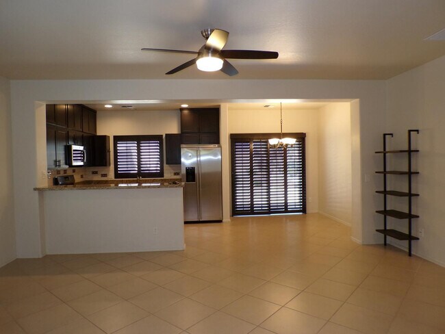 Foto del edificio - 844 Tiablanca Rd