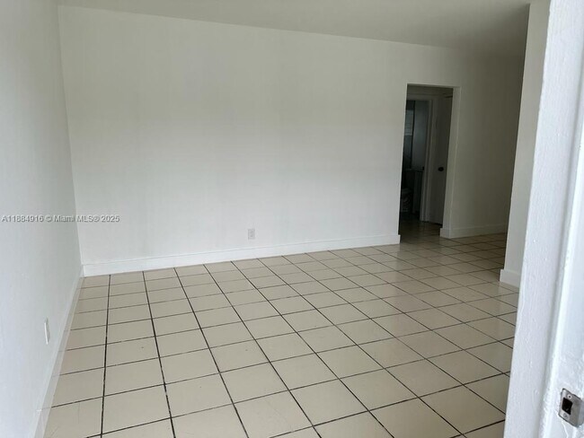 Building Photo - 6025 Polk St