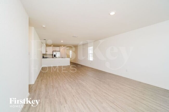 Building Photo - 1310 Kiskadee Wy