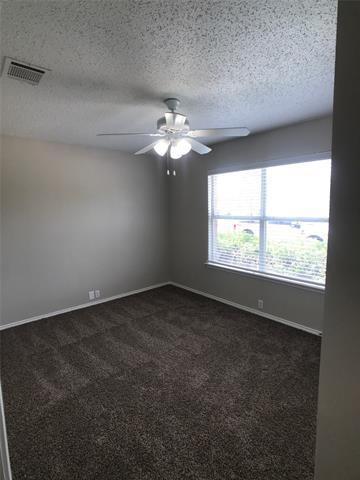 Foto del edificio - 1306 Gilday Dr