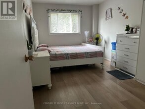 Building Photo - 147 Bruce Beer Dr