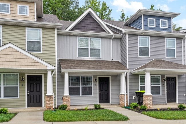 Building Photo - 254 Woodland Vly Ln
