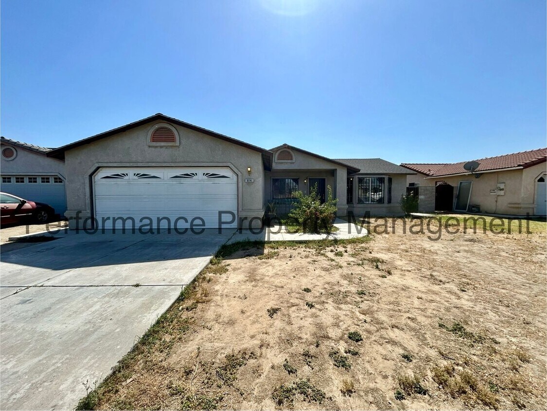 Primary Photo - 3 Bed/2 Bath Home in Delano with Solar and...