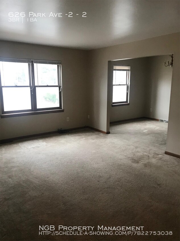 Primary Photo - 626 Park Ave