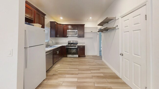 Building Photo - 663 W Sepulveda St