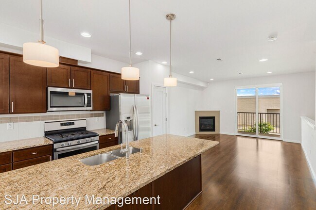 Building Photo - 2 br, 2.5 bath House - 22923 79th Lane W. ...