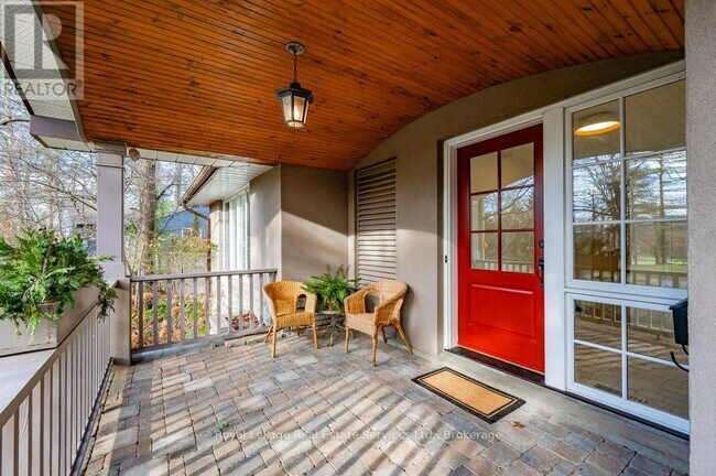 Building Photo - 349 Wedgewood Dr