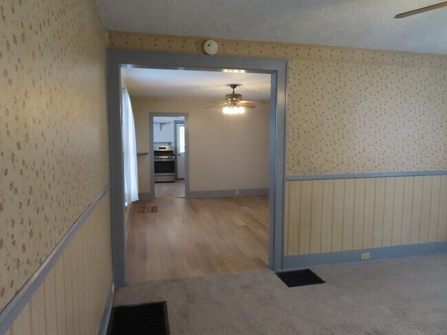 Foto del edificio - 2 BDR Single Family Home (West Central, Do...