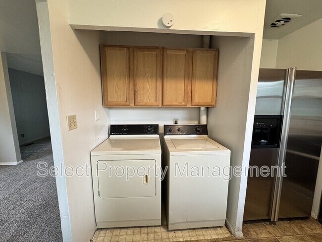 Building Photo - 5426 N Stony Run Ln