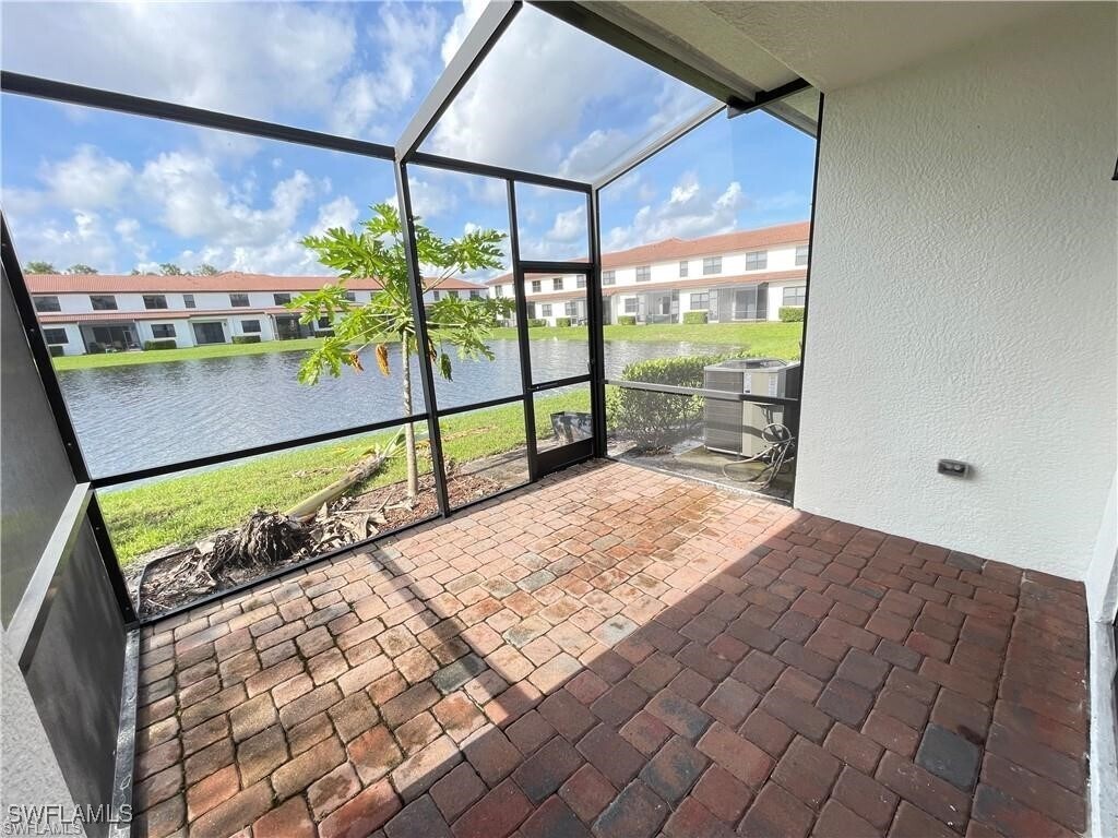 Foto del edificio - 7818 Bristol Cir