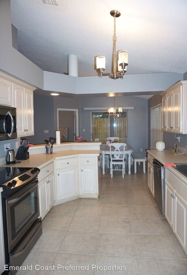 Foto del edificio - 3 br, 2 bath House - 2039 Fountainview Dr.