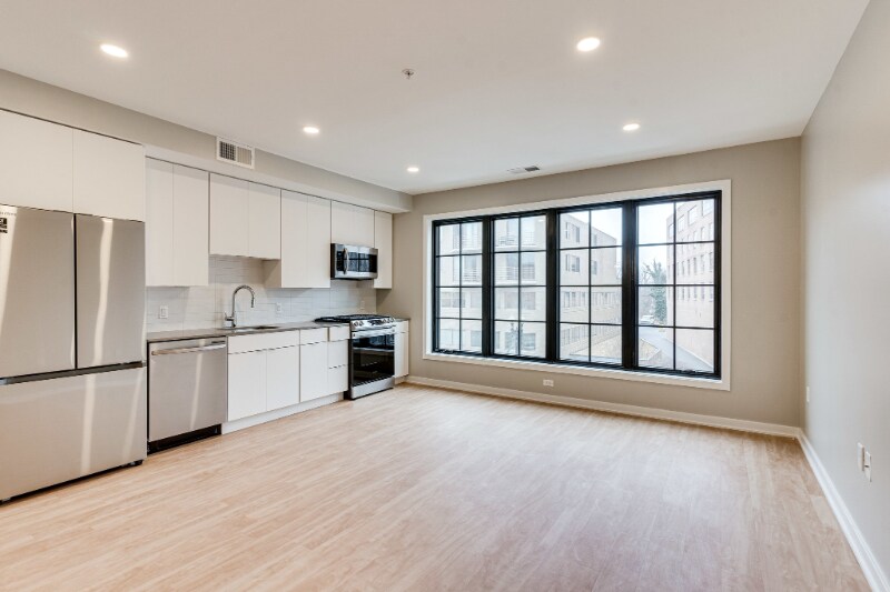 Primary Photo - 2210 Wisconsin Ave NW
