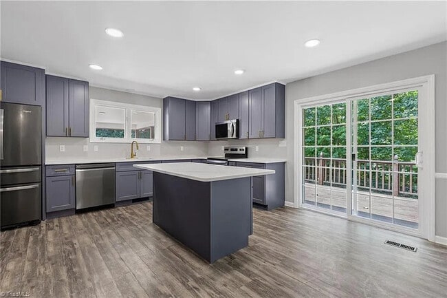 Foto del edificio - 1142 Kendall Mill Rd