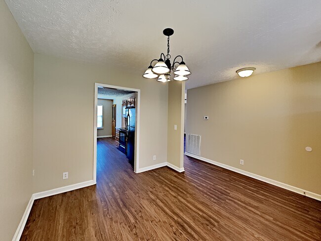 Foto del edificio - 3447 Southridge Boulevard