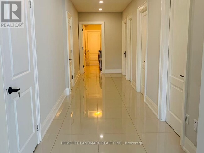 Building Photo - 108 Patricia Ave