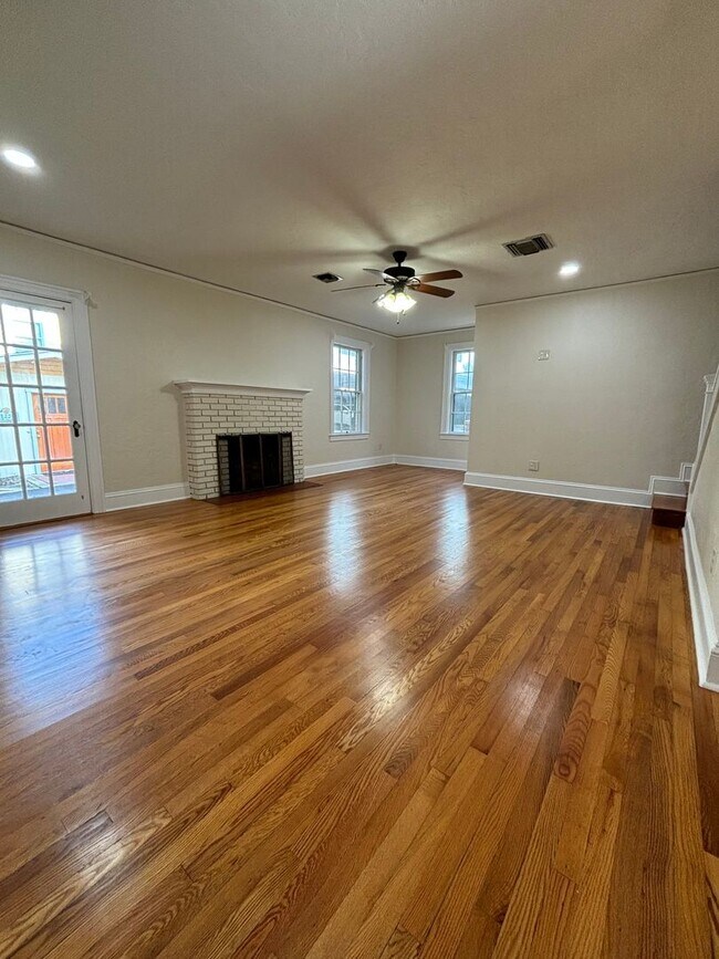 Building Photo - FALL 2026!!! NEWLY REMODELED house just st...