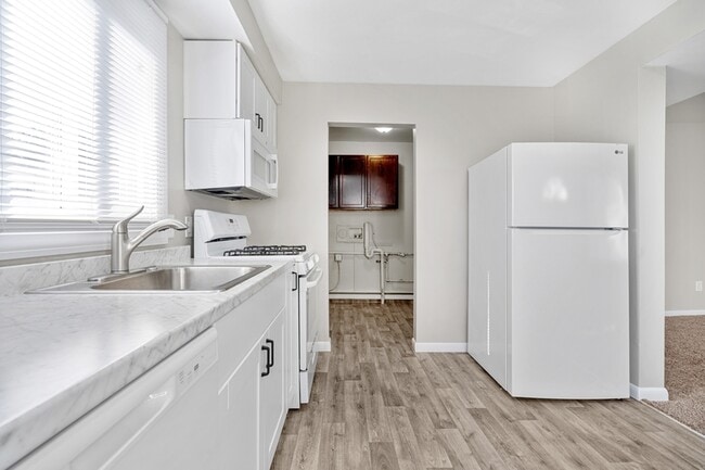 Foto del edificio - 6190 Cordell St