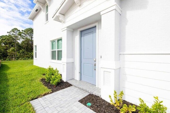 Foto del edificio - 824 SE grovebush Ln