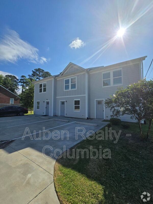 Building Photo - 3751 Montgomery Ave