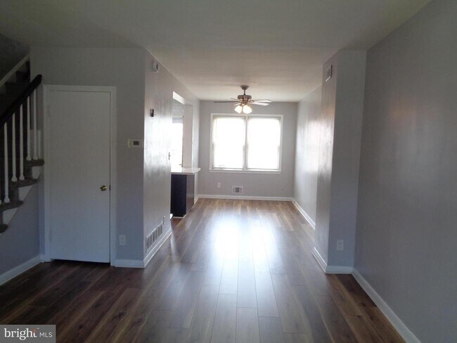 Foto del edificio - 2245 Graythorn Rd