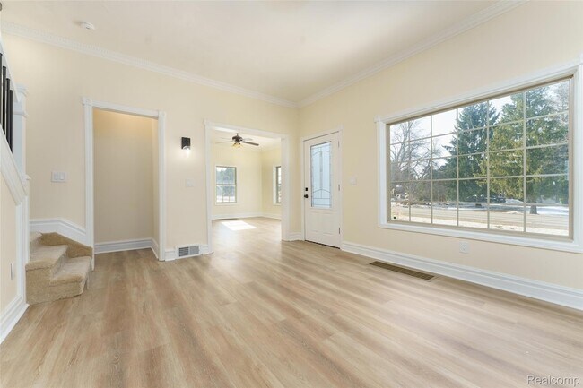 Foto del edificio - 3342 Oak Grove Rd