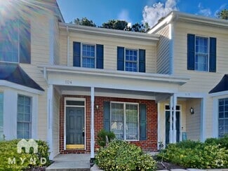 Building Photo - 104 Carved Oak Dr