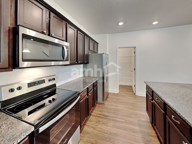 Building Photo - 105 Moultrie Crossing Ln