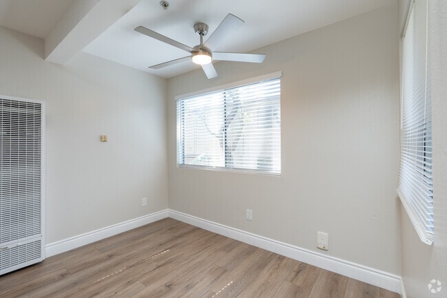 1 dormitorio, 1 baño - 750 pies cuadrados - Comedor - Mountainview Venture