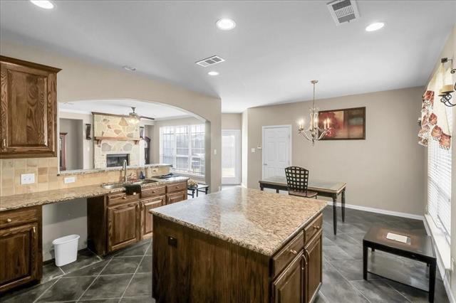 Foto del edificio - 7306 Waterbury Dr