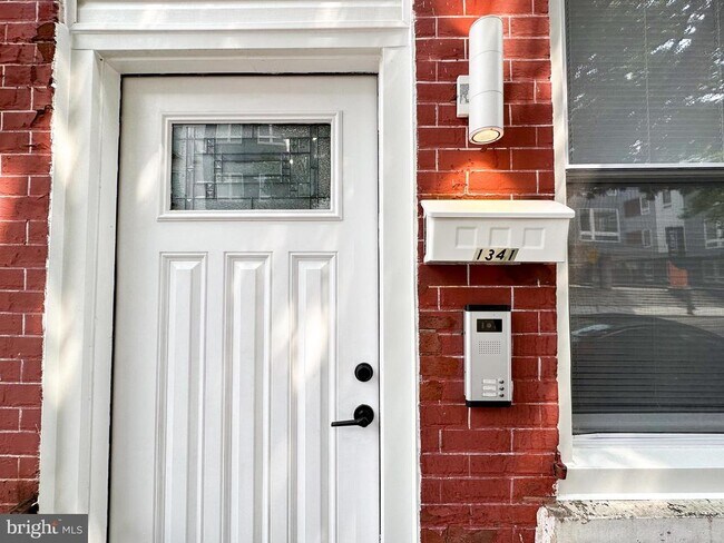 Foto del edificio - 1341 N 2nd St
