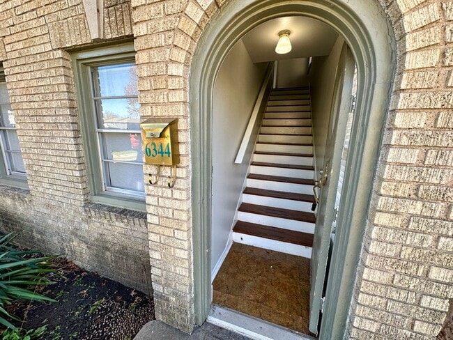 Building Photo - 6344-6346 Goliad Ave