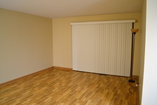 Building Photo - 871 Cross Creek Ct