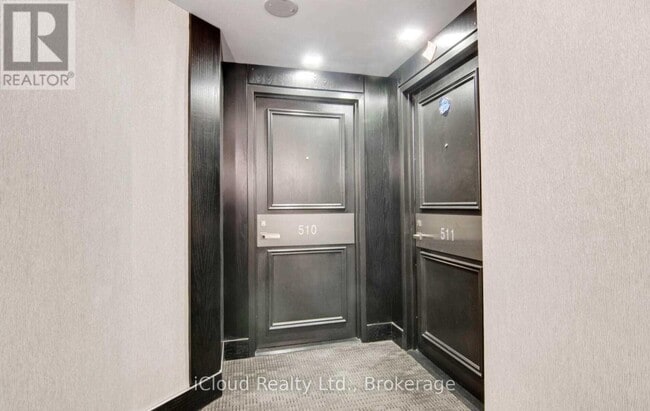 Building Photo - 38 Elm St
