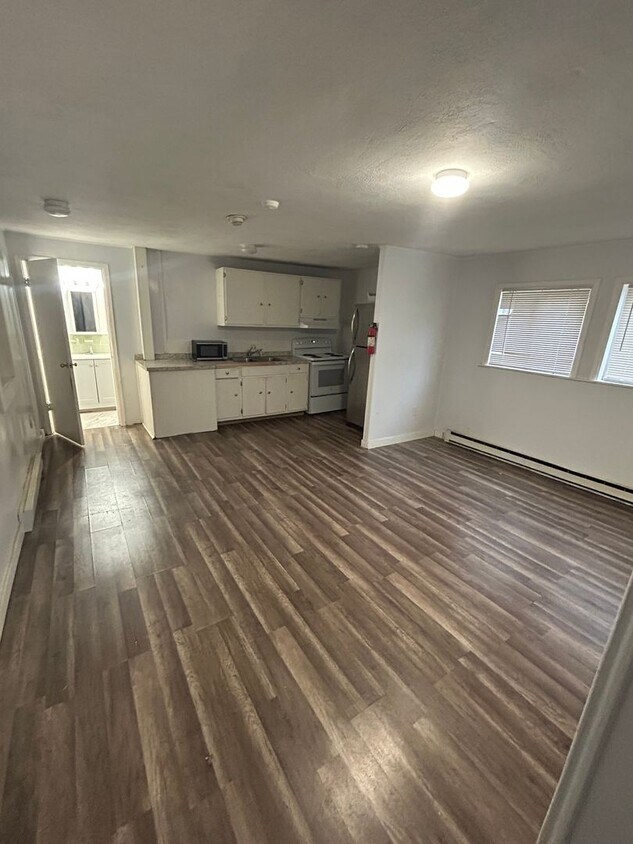 Foto del edificio - 440 Sawmill Rd