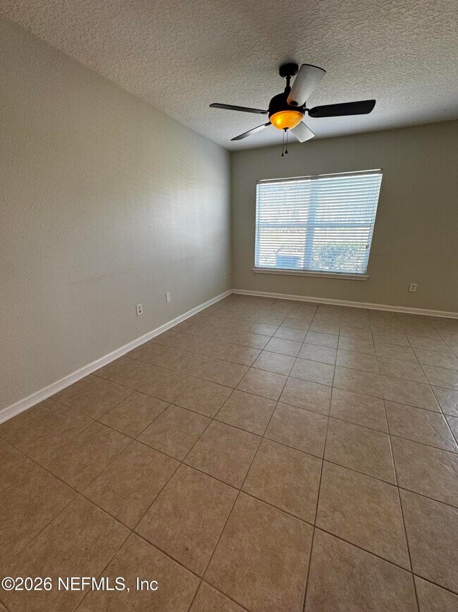 Foto del edificio - 1052 N Black Cherry Dr