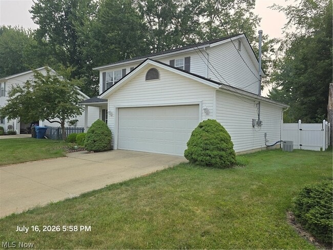Building Photo - 6400 Monroe Ln