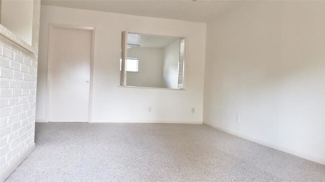 Building Photo - 4414 Clay St