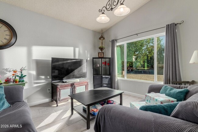 Building Photo - 5210 E Elmwood Cir