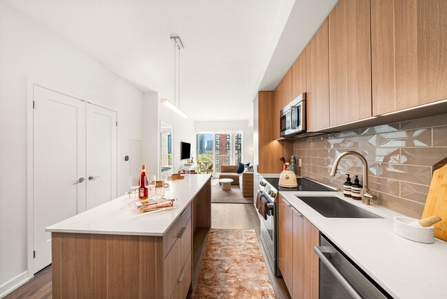 West House - One Bedroom - Kitchen - West House
