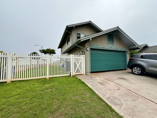 94-1098 Awalua St. - 94-1098 Awalua St. House