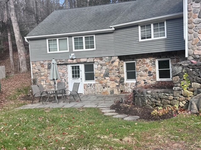Foto del edificio - 505 Lakeside Rd