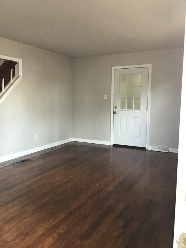 Foto del edificio - 1201 Keswick Ln