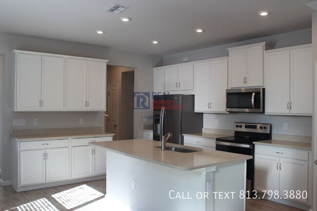 Foto del edificio - 3275 Timber Crossing Ave