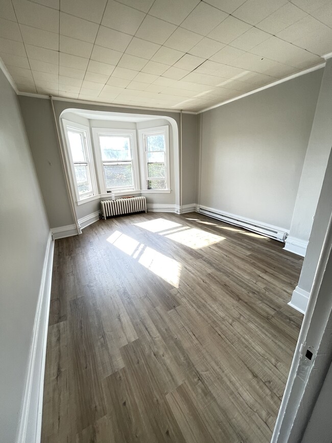 Foto del edificio - 335 N West End Ave