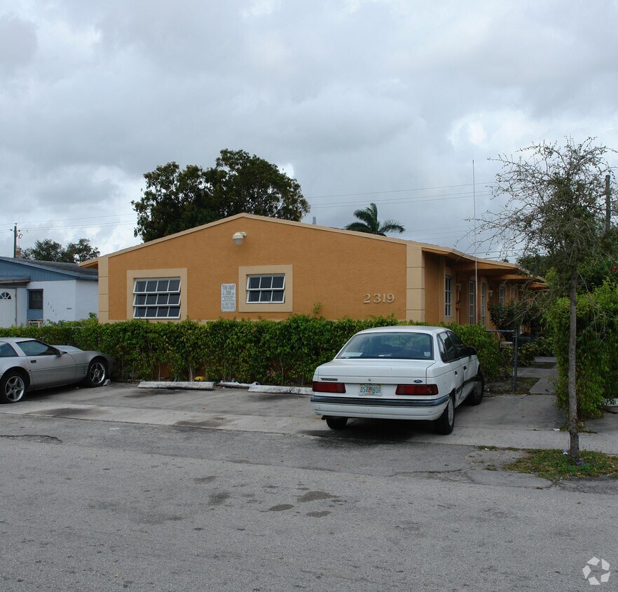 Foto del edificio - 2319 Farragut St