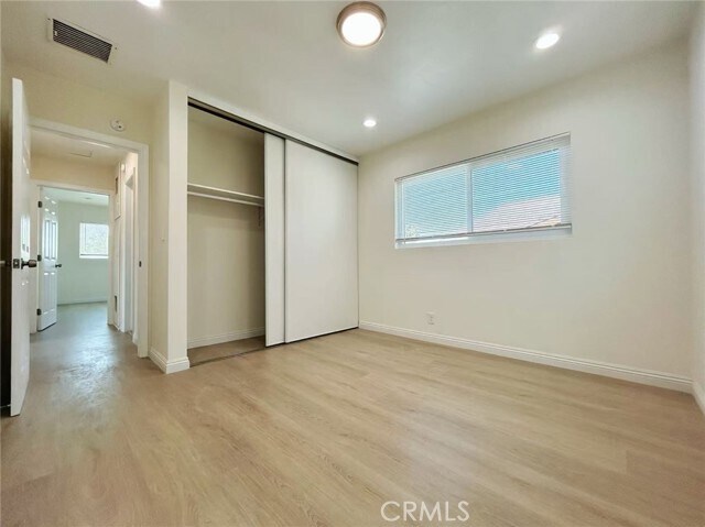 Foto del edificio - 420 E Broadway